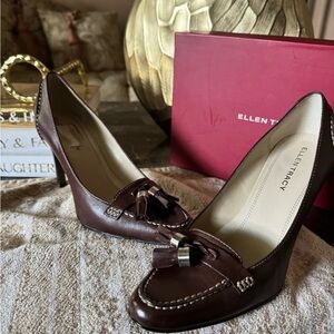 Ellen Tracy business pumps
